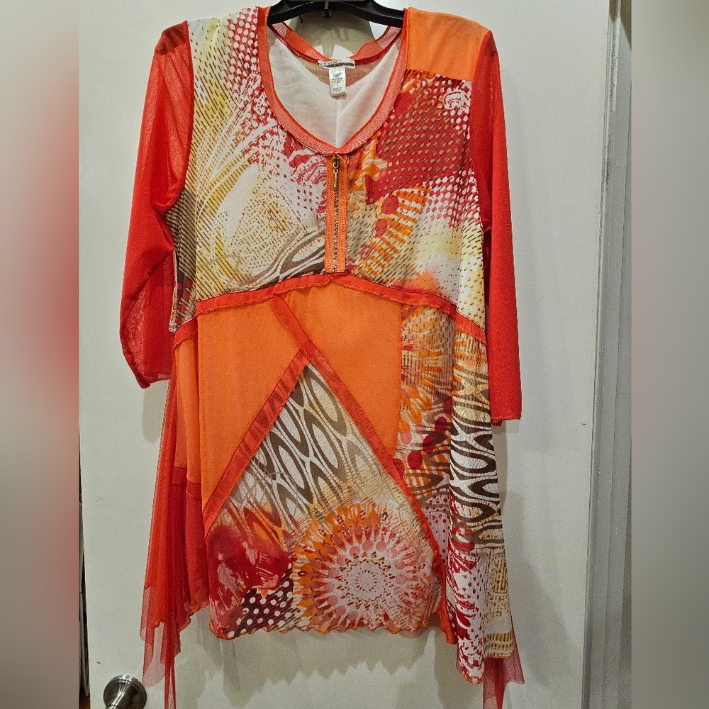 NWOT, Mirror Image asymetrical tunic